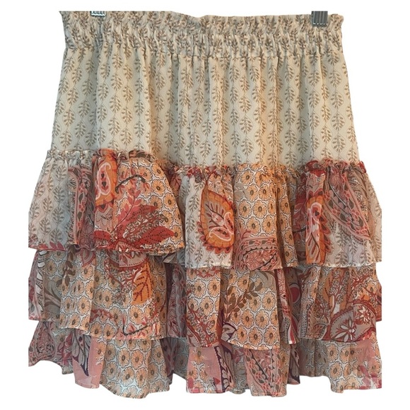 Floral Ruffle Skirt in Pink and Cream Size Small - Picture 4 of 8